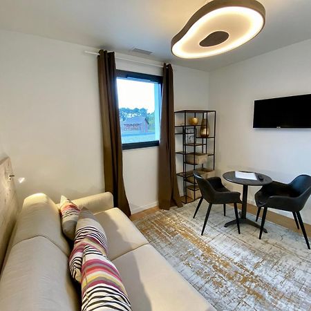 La Villa Du Golf - Chambre D Hotes กูฌ็อง-เมสทราส ภายนอก รูปภาพ