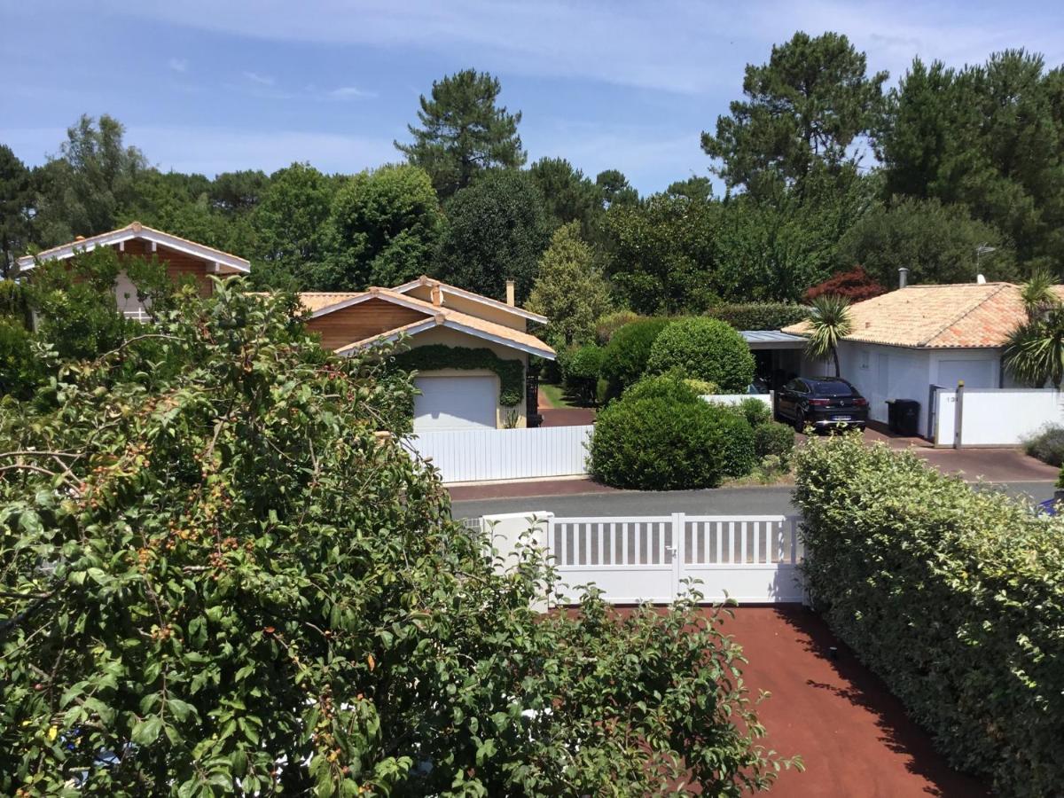 La Villa Du Golf - Chambre D Hotes กูฌ็อง-เมสทราส ภายนอก รูปภาพ